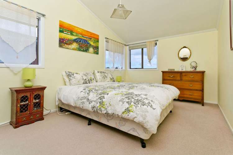 85 Pupuke Road Northcote_7