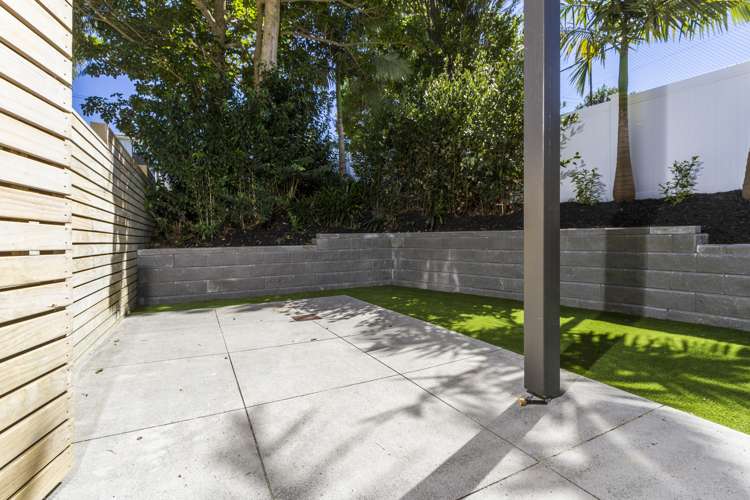 23a Beach Road Te Atatu Peninsula_15