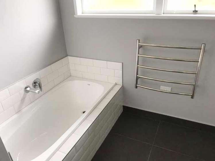 2/5 Landop Terrance Howick_10