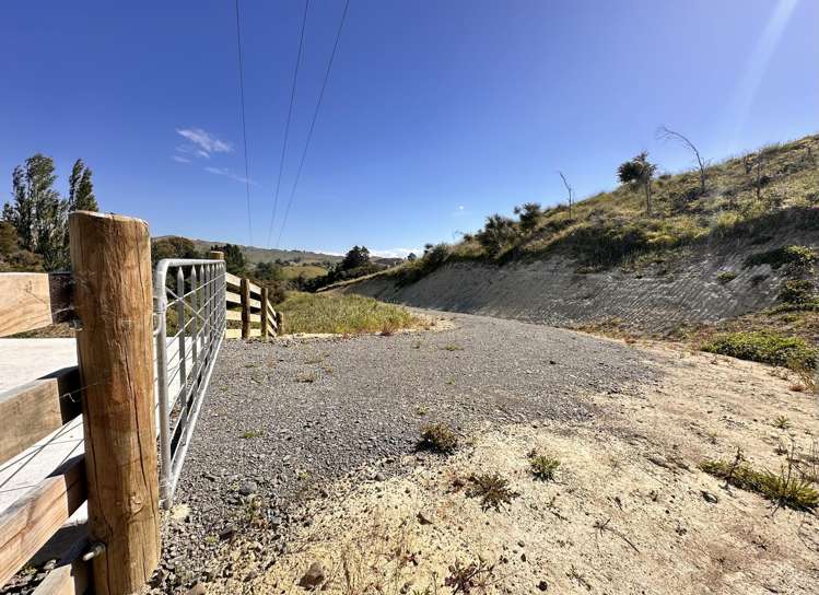 498 Seafield Road Puketapu_13