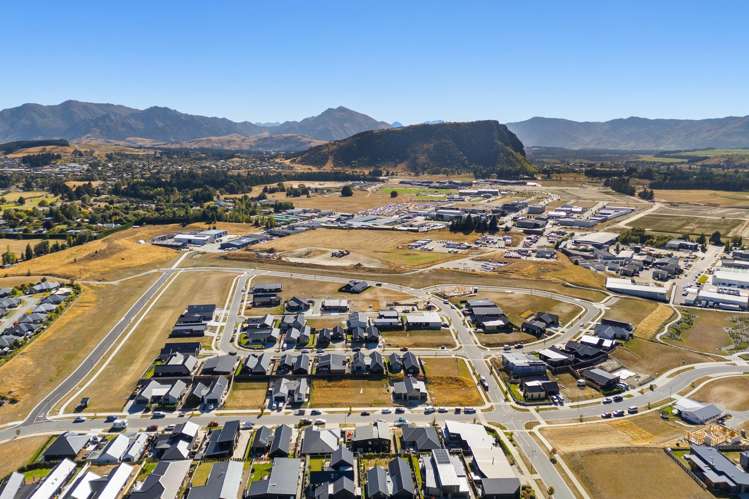 Pembroke Terrace, Avalon Station Drive Wanaka_13