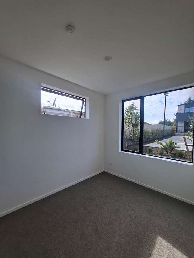 12 Humphreys Place Mangere_4