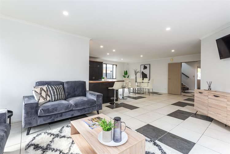 9 Saint Keverne Close Burwood_7