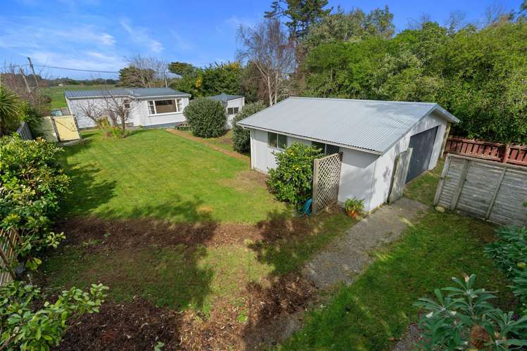 674 Waikawa Beach Road Waikawa Beach_15
