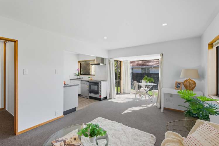 1/4 Broadbent Street Riccarton_8