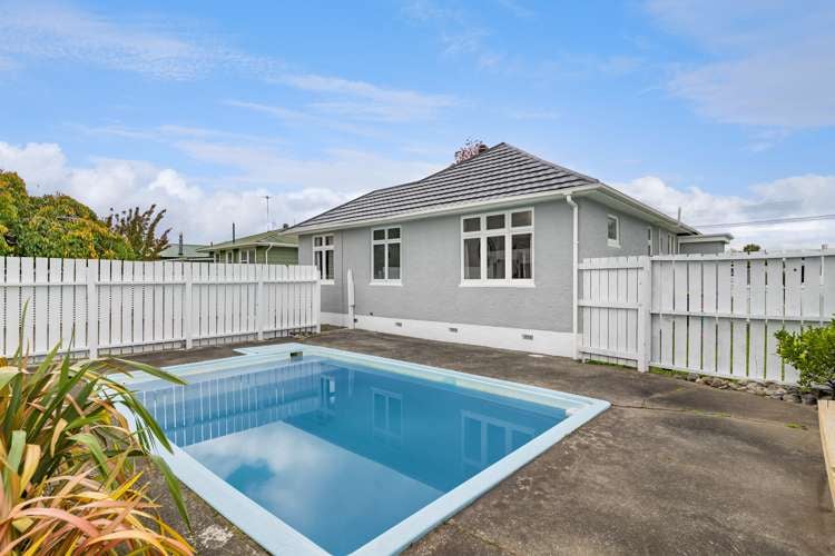 382 High Street South_0