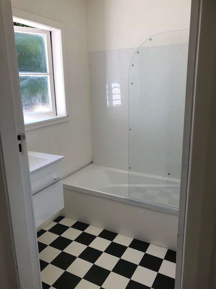 427 High Street South Carterton_12