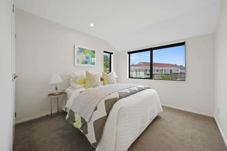 8B Corric Hill Torbay_19