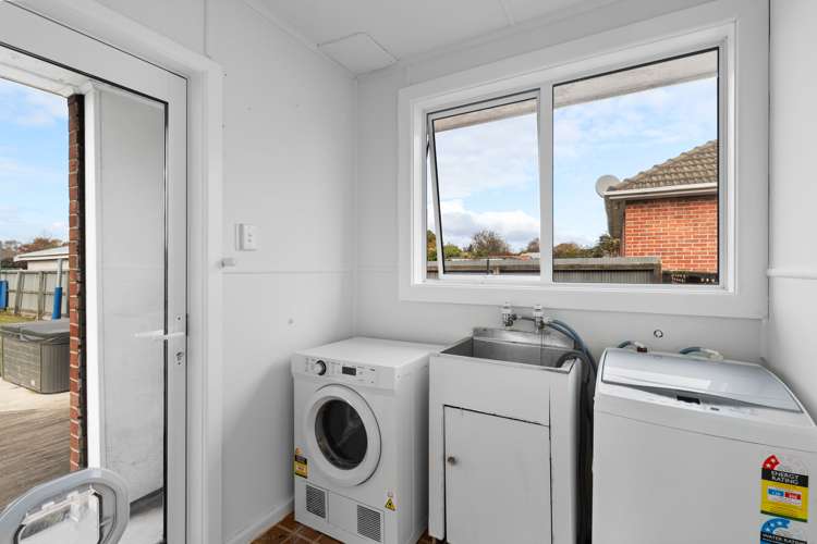 38 Lambeth Crescent Redwood_14