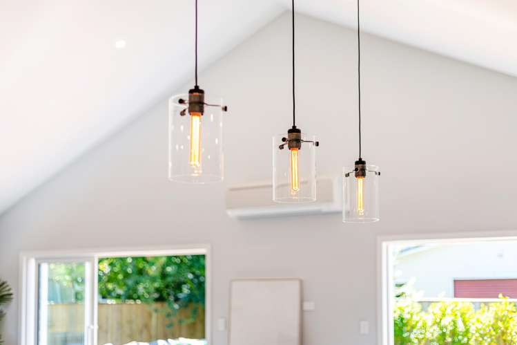 23a Oregon Drive Brown Owl_12