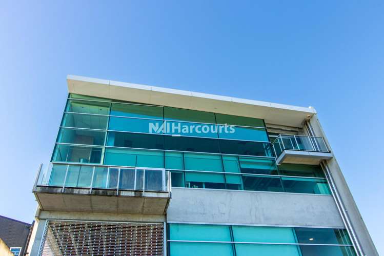 3/71 Barrys Point Road Takapuna_4