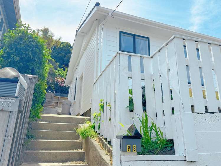 98 Eden Street Island Bay_2