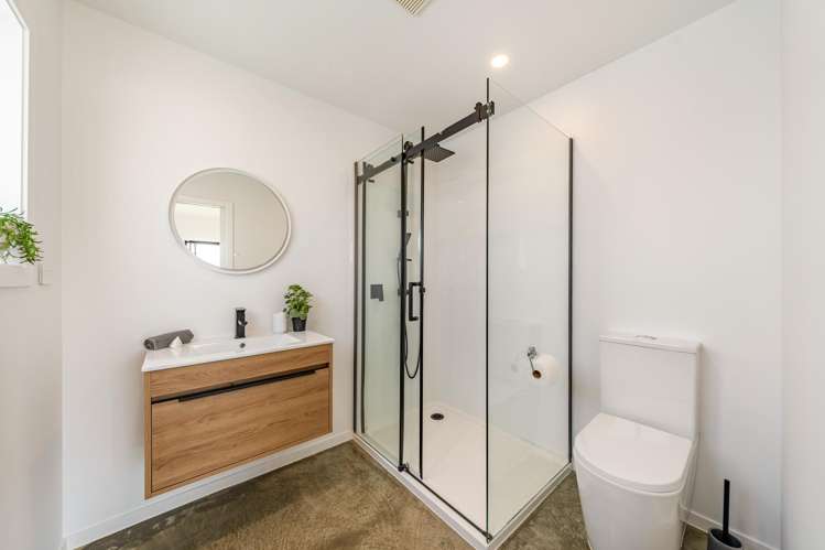 47 Percy Kinsman Crescent Riverstone Terraces_17