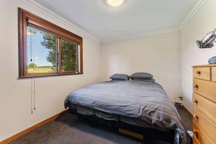 355 Main Rd Spring Grove Wakefield_16