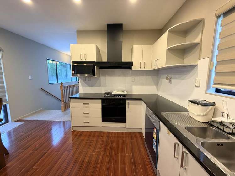 2/24 Bonito Place Bayview_14