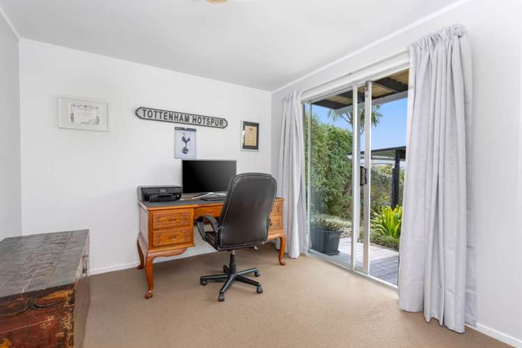 88 Rosario Crescent Red Beach_17