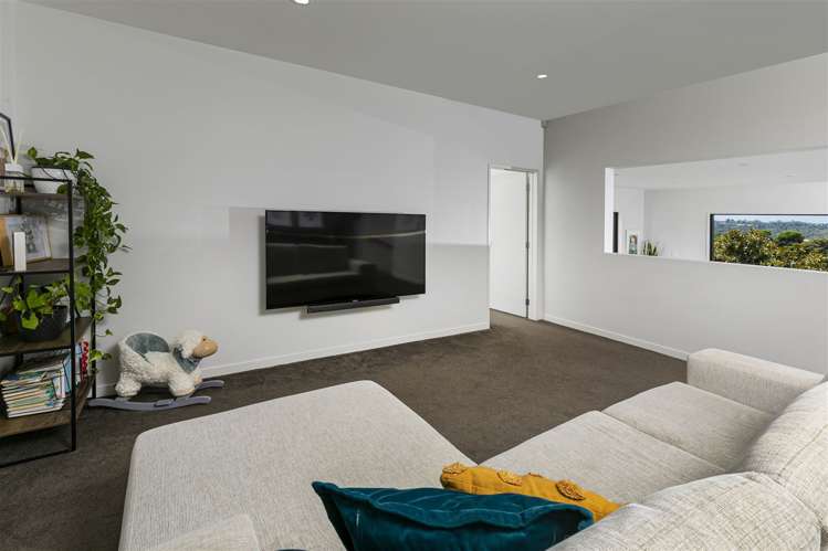 2/149j Glengarry Road Glen Eden_7