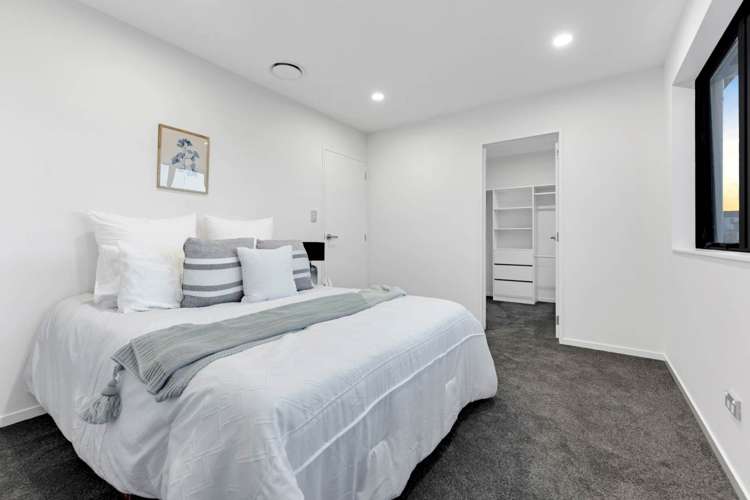 27 Tannaghmore Drive Flat Bush_21