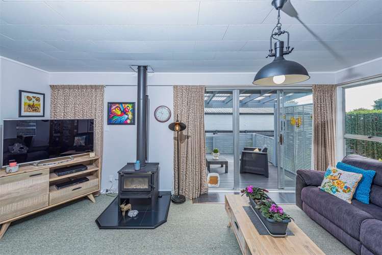 214 Glengarry Road Glen Eden_12