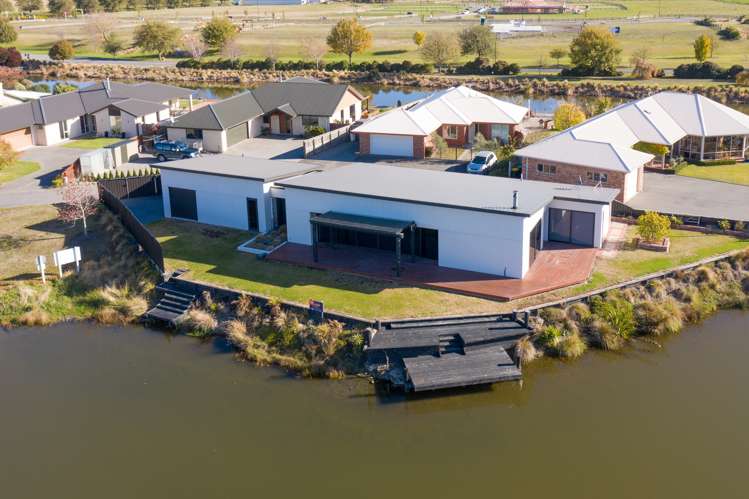 8 Halston Close Huntingdon_21