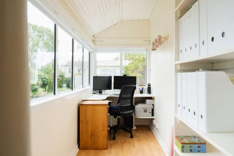 5 Merlin Street Roslyn_39