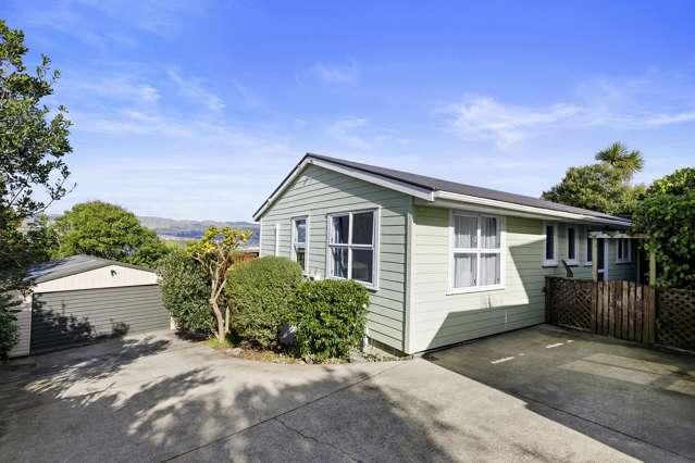 Private, Peaceful Living with Water Views