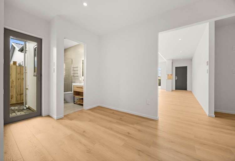 44 Furlough Road Opaheke_9