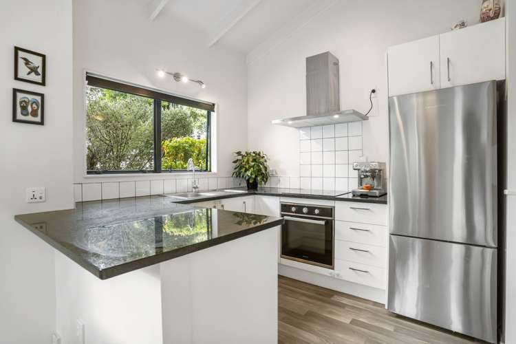 2/108a Verran Road Birkdale_6