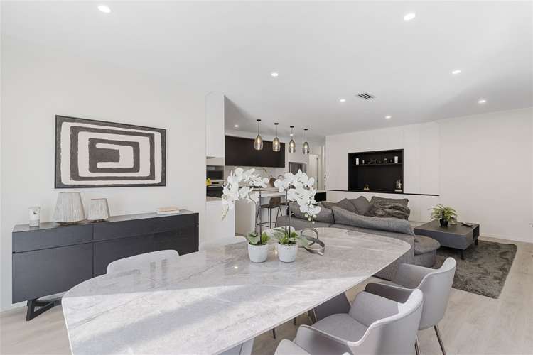 7 Heavenly Way Flat Bush_3