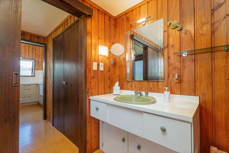 21 Leah Road Wharekaho_25