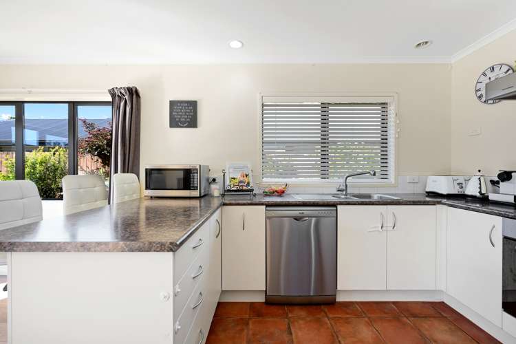 26 Aquila Crescent Rototuna North_8