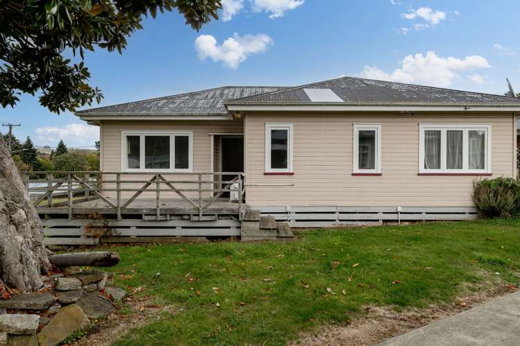 51 and 51A Moa Street Taihape_16
