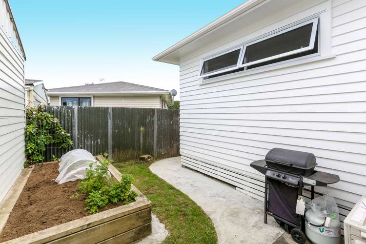 151 Ngamotu Road Spotswood_24