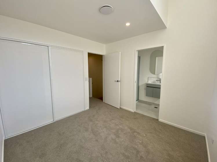 5/2 Hammond Place 10222_11