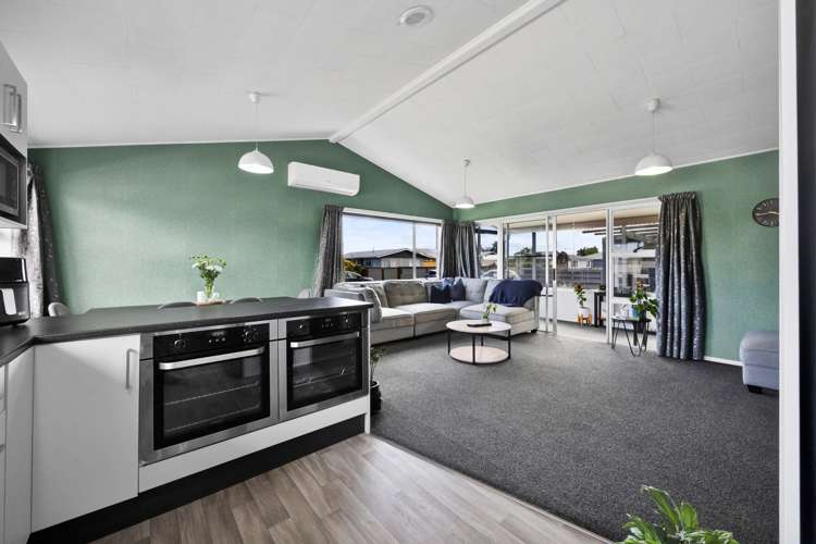 12 Tawa Street Hawera_3