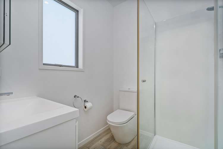 42 Longreach Drive Cooks Beach_12