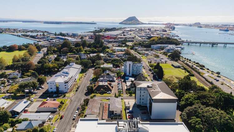 4/16 Park Street Tauranga Central_10