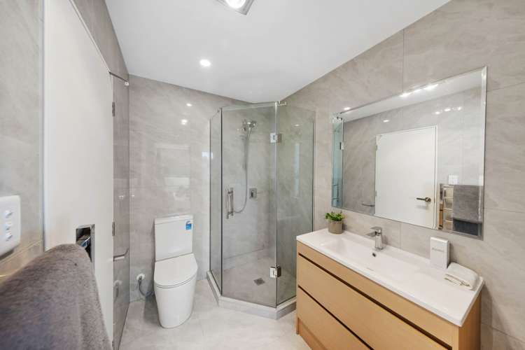 2/73 Glendale Road Glen Eden_11