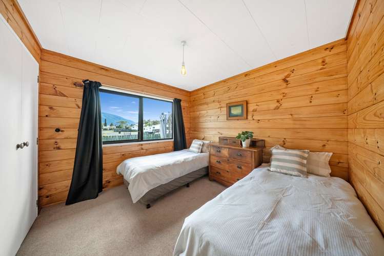 19 Henry Street Te Anau_10