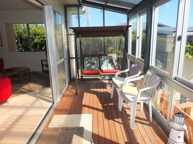 9 Andrews Street Foxton Beach_4