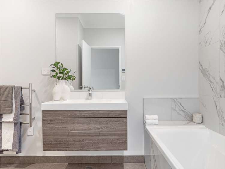 14 Taitonga Lane Stanmore Bay_19