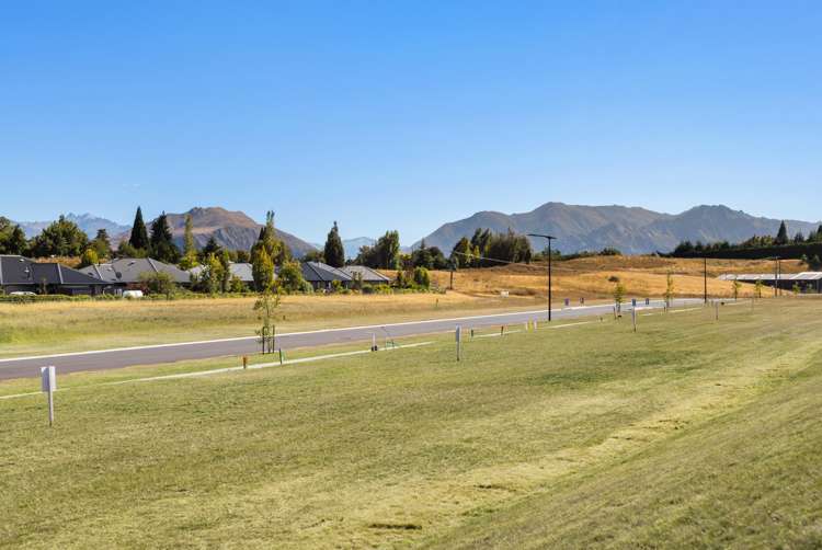 Pembroke Terrace, Avalon Station Drive_5