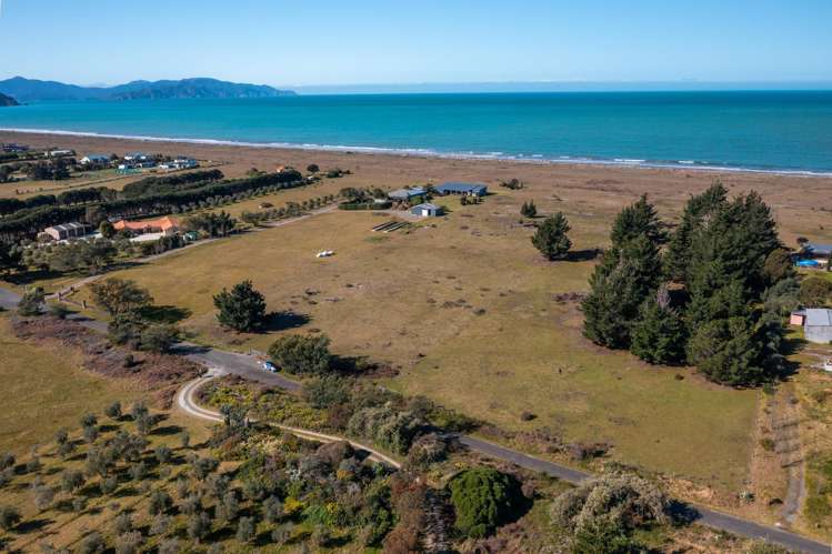 Lot 9 Bay End Rarangi_8