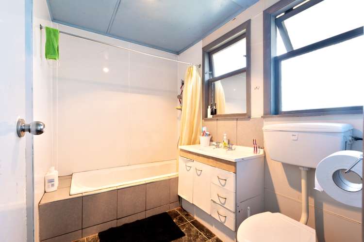 41 Sefton Crescent Chartwell_12