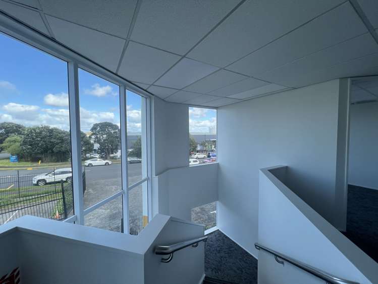 Level 1/12 Vestey Drive Mount Wellington_6