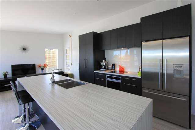 216 The Ridgeway Stoke_4