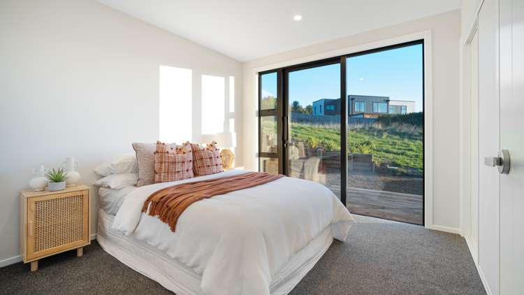 1 Euan Sarginson Place Diamond Harbour_11