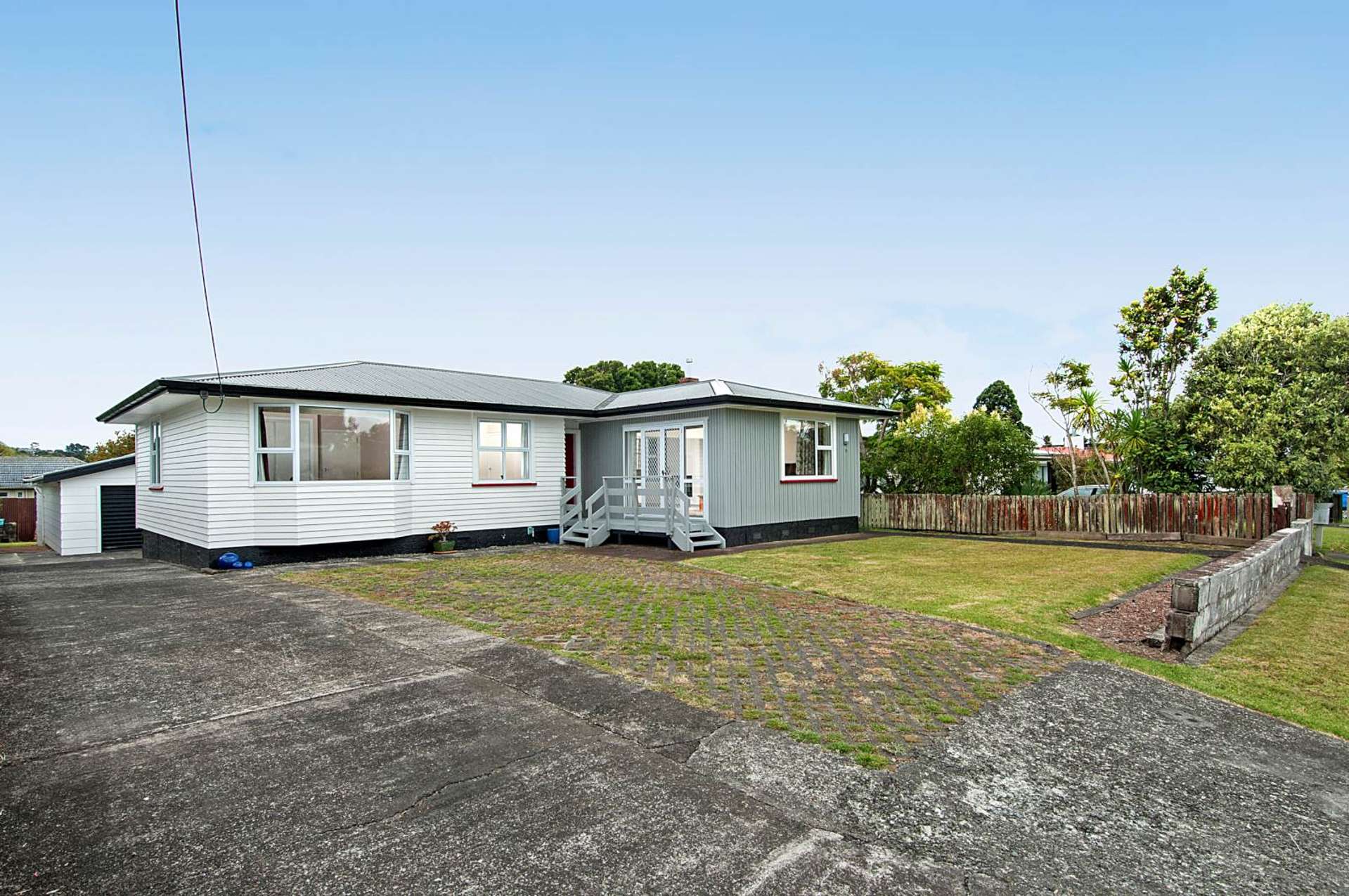 9 Edgerton Road Te Atatu Peninsula_0