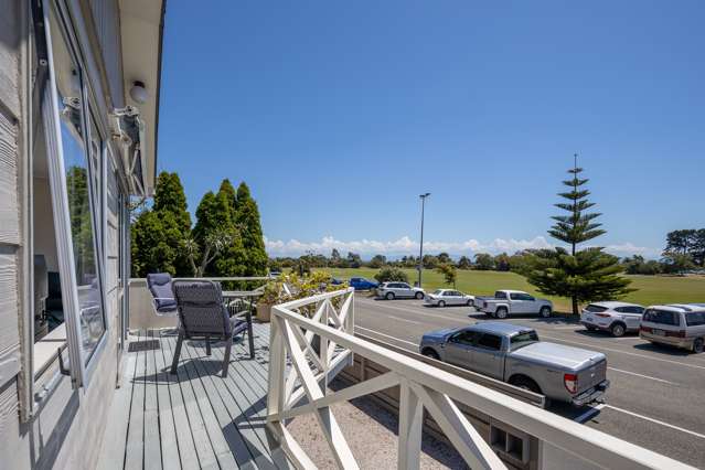 1/17 Beach Road Tahunanui_1