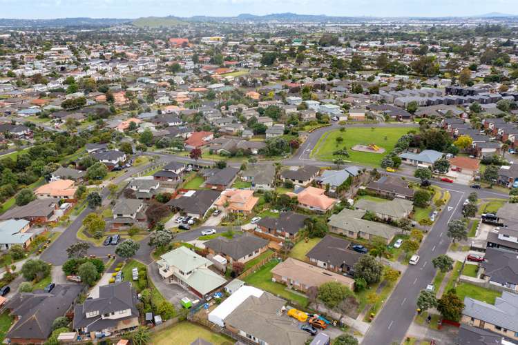 14 Brunswick Rise Mangere_9